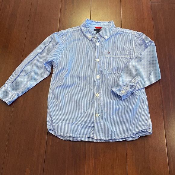 Tommy Hilfiger button up shirt - Picture 1 of 3